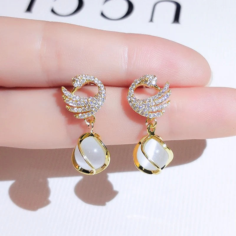 Golden Moon Pearl Drops