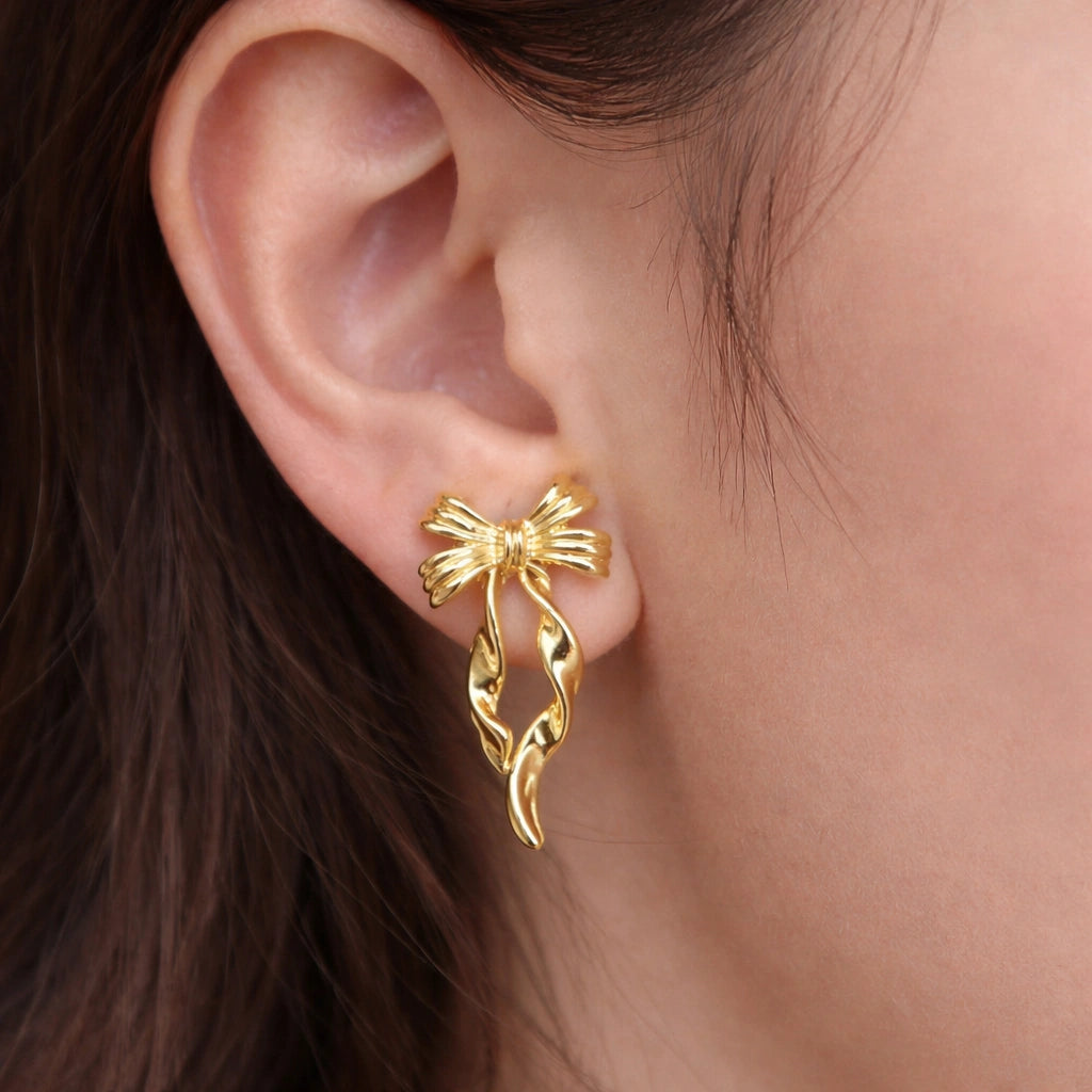 Golden Bow Twist Earring