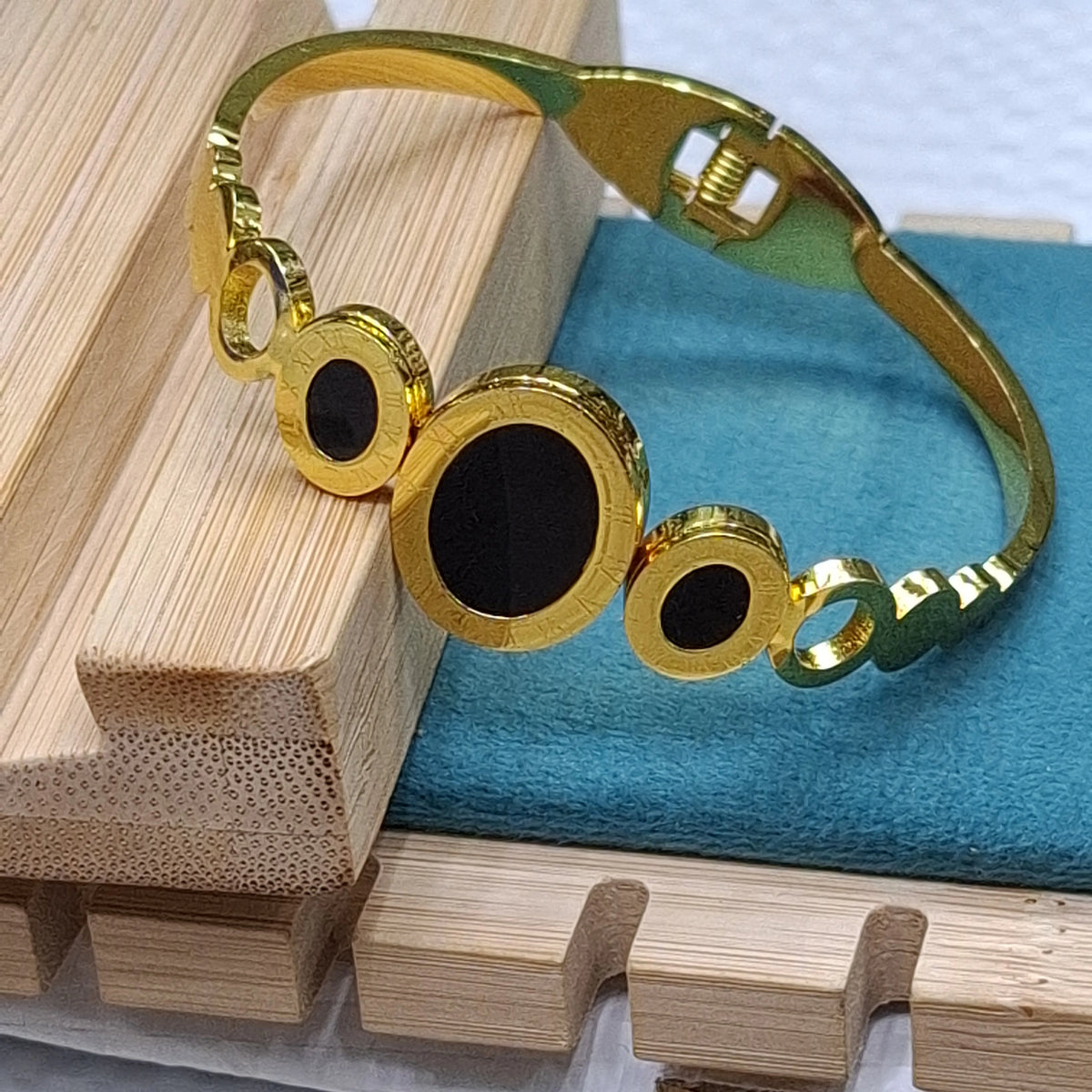 Midnight Aura Bracelet