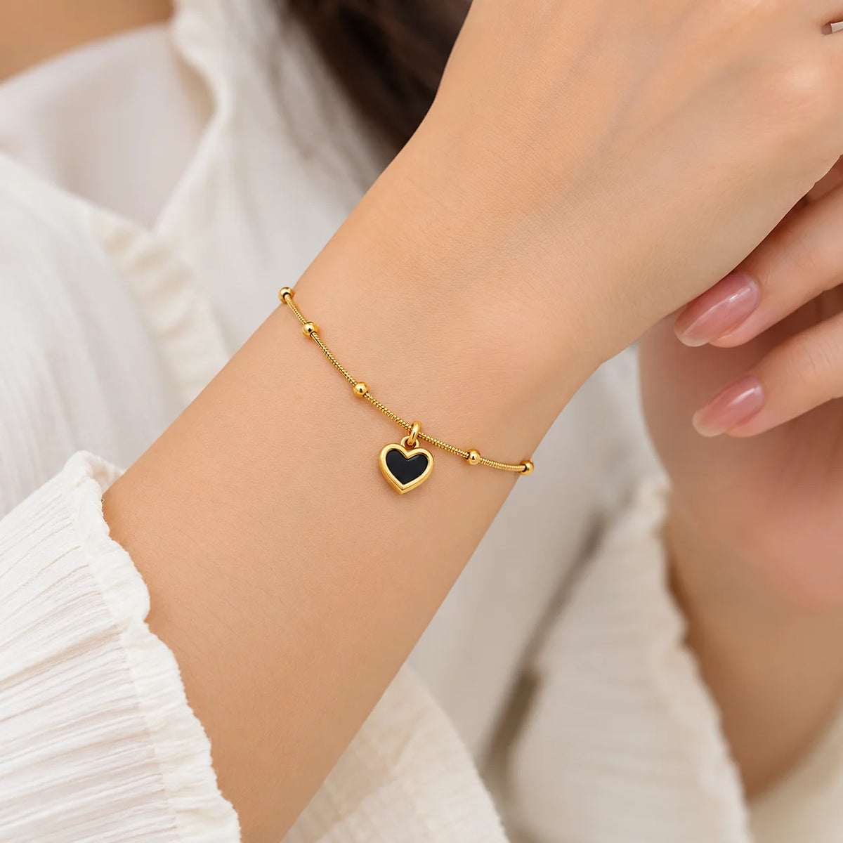 Minimal Heart Bracelet