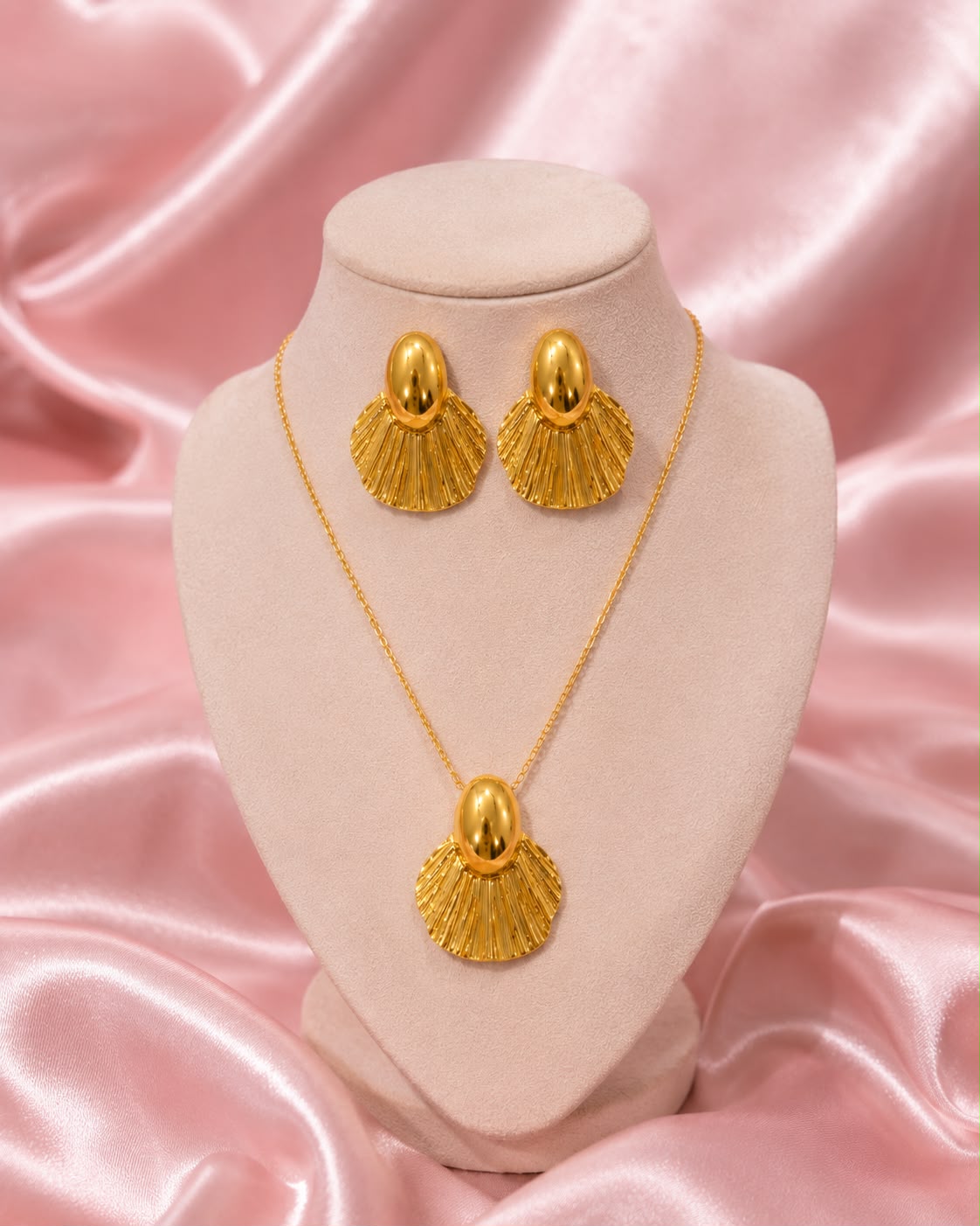 Anti Tarnish Golden Wave Charm Set
