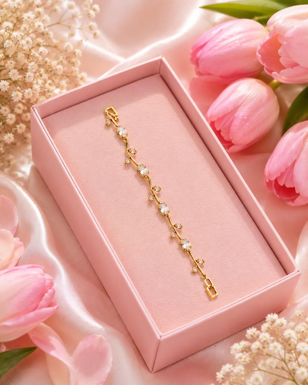 White-Golden Anti Tarnish Tulip Bracelet