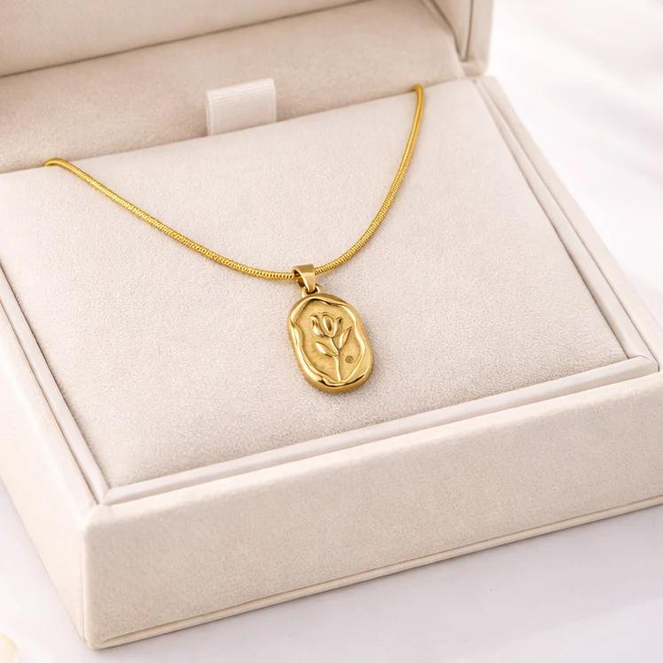 Anti Tarnish Chain Pendant