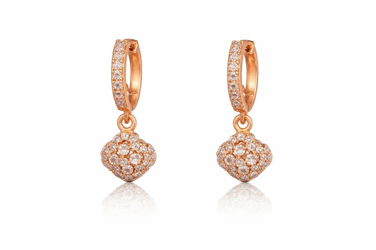 Dropping Premium Look Earring