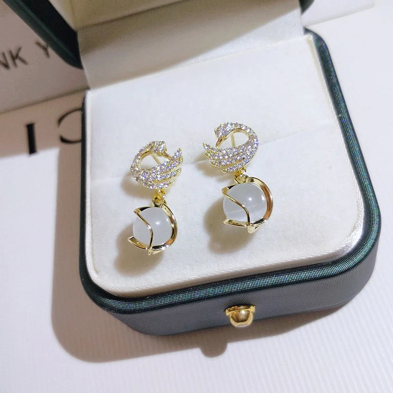 Golden Moon Pearl Drops