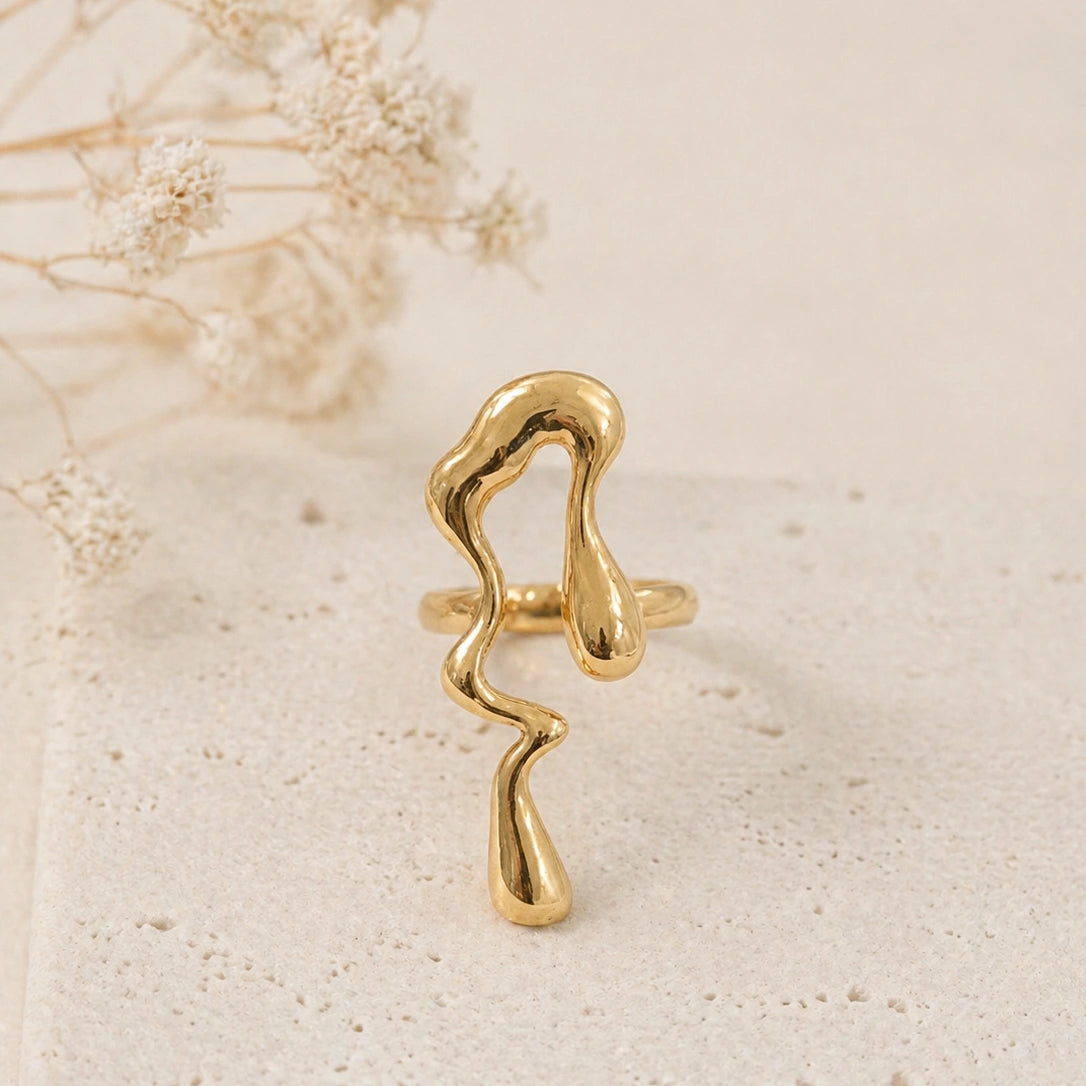 The Chic Ring