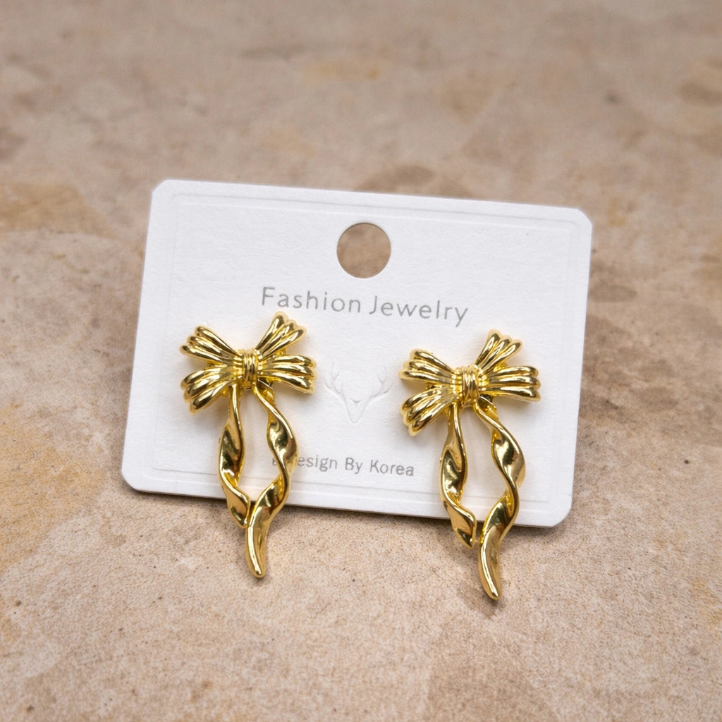 Golden Bow Twist Earring