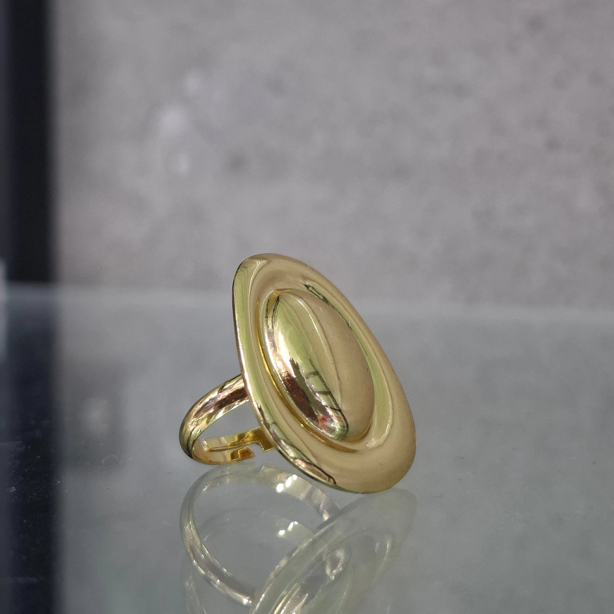 Oval Ring