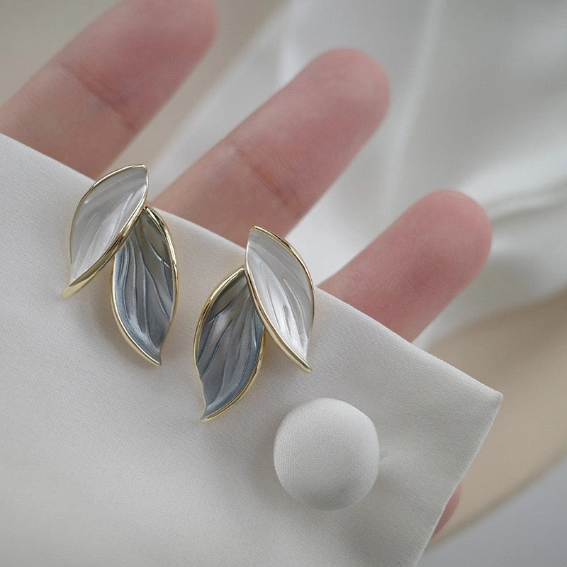 Silver Leaf Luxe