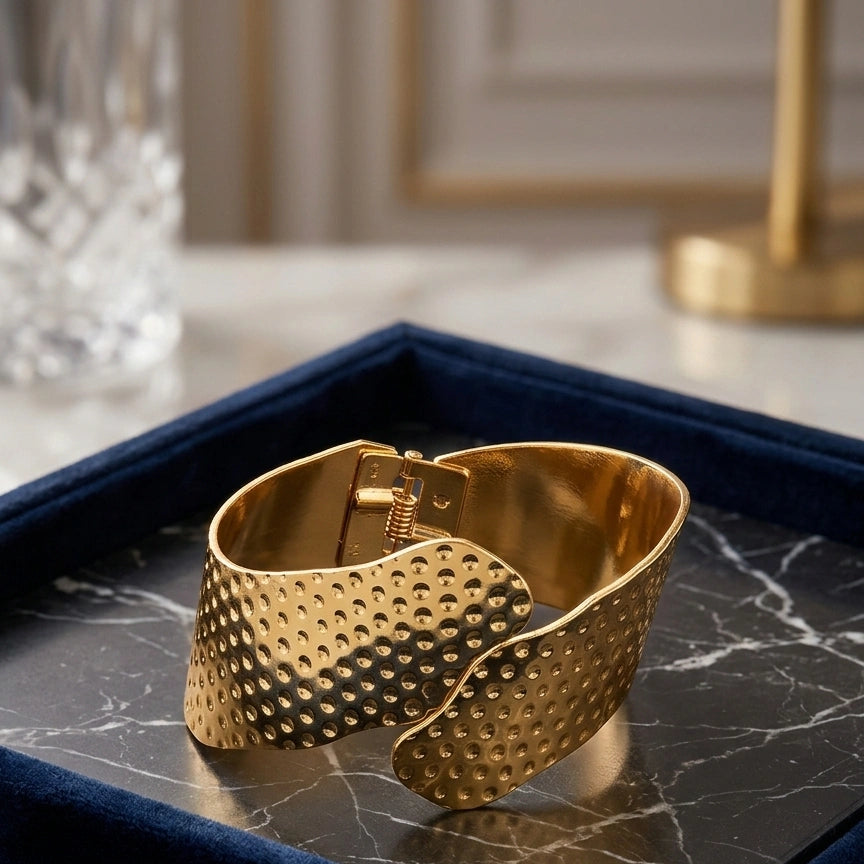 The Lustre Bracelet