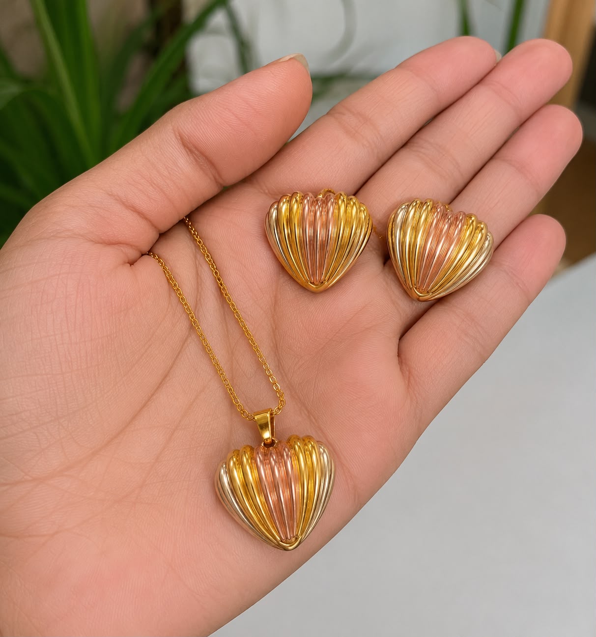 Anti Tarnish Trinity Heart Set