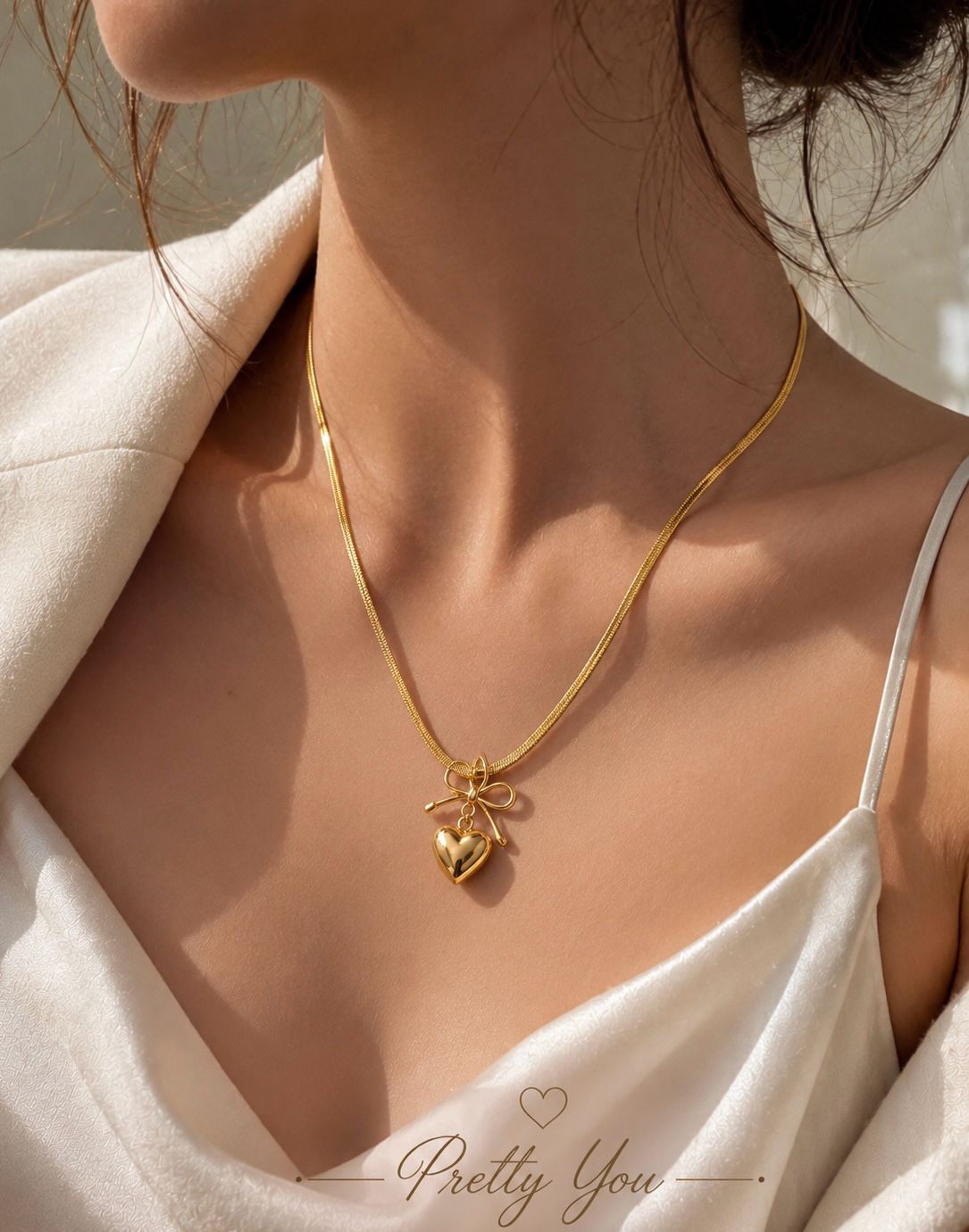 Amour Bow Necklace