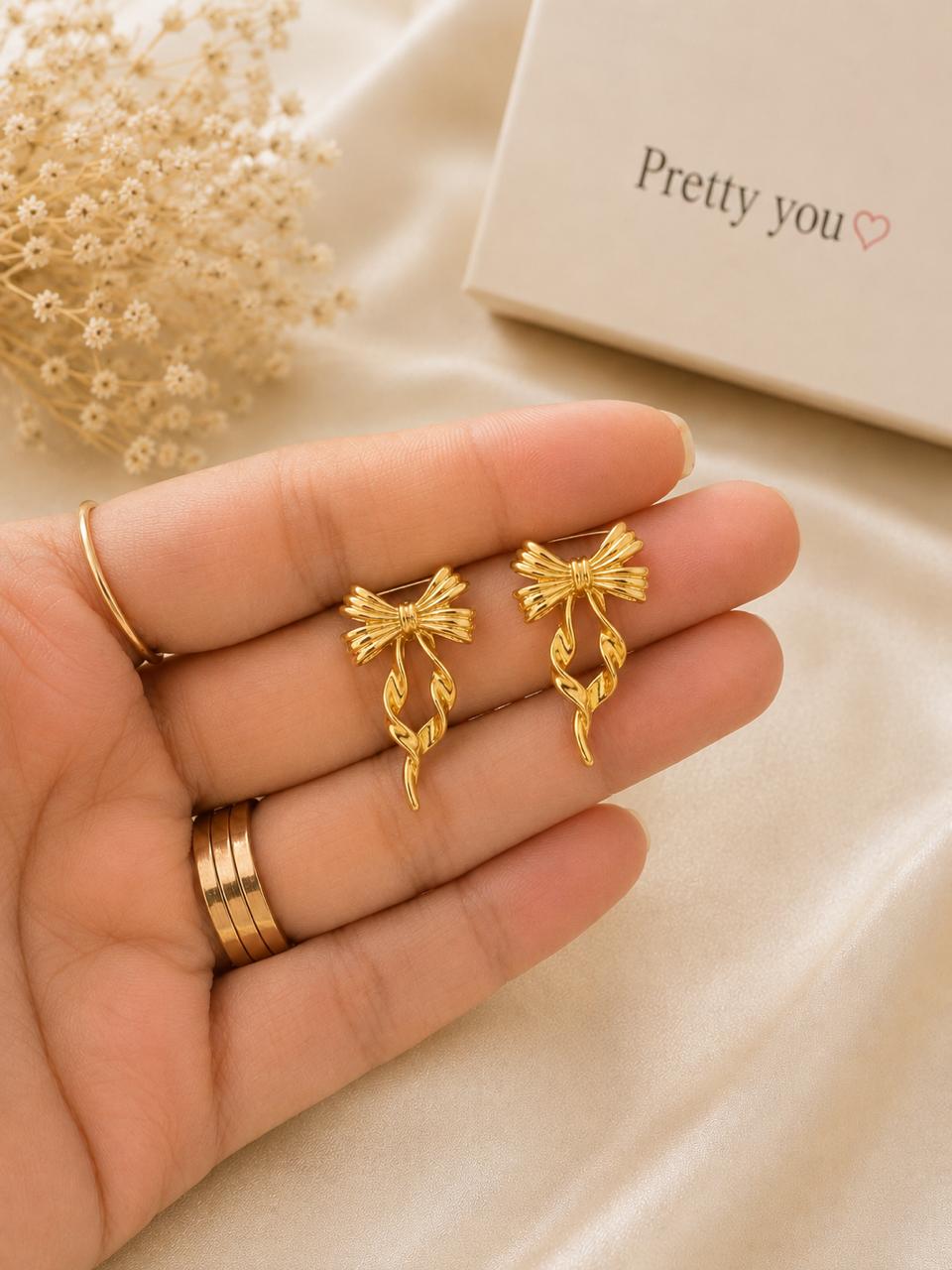 Elara Ribbon Earrings