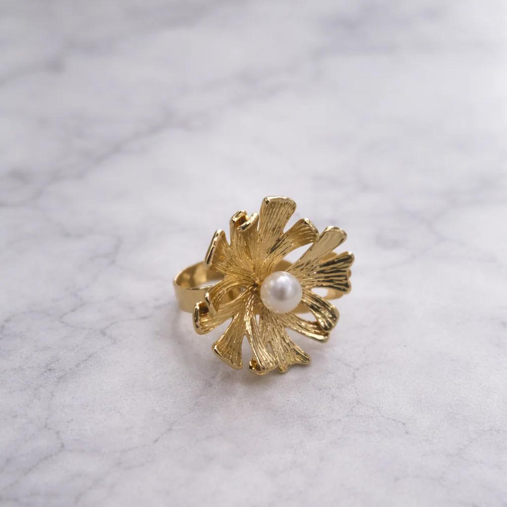 Pearl flower Ring