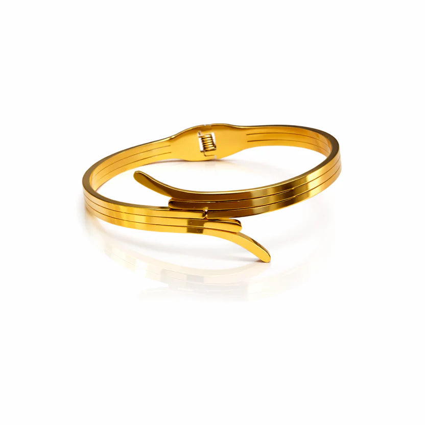 Serene Twist Bracelet