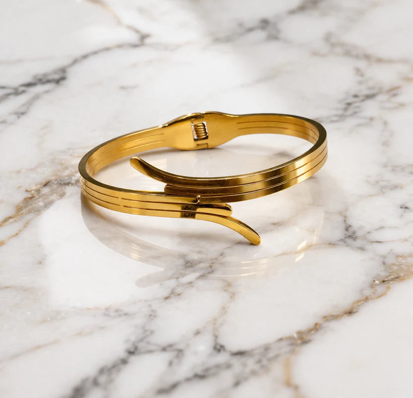 Serene Twist Bracelet